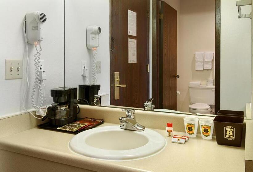스탠다드 룸 킹사이즈 침대, Super 8 By Wyndham Tomah Wisconsin