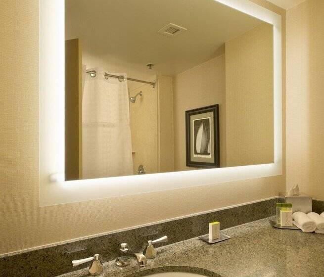 Семейный Номер, Doubletree By Hilton Boston North Shore