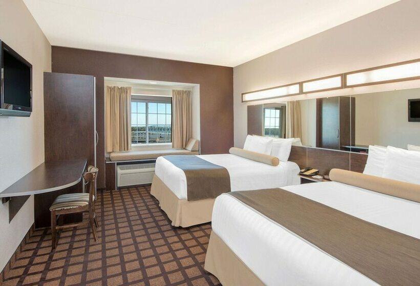 ２ダブルベッドのスタンダードルーム, Microtel Inn & Suites By Wyndham Quincy Downtown   River Area
