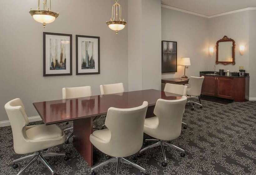 이그제큐티브 룸 킹사이즈 침대, Embassy Suites Hotel Denver Tech Center