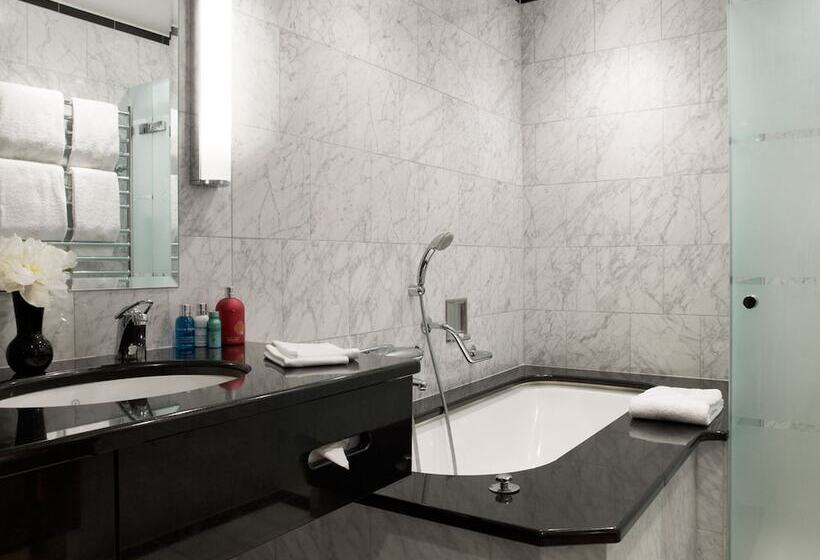اتاق لوکس با چشم‌انداز, Grand Hôtel Stockholm