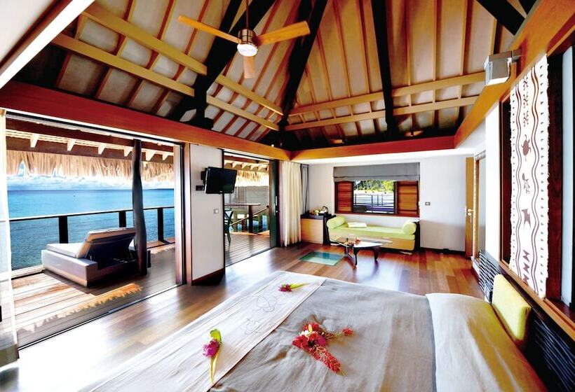 标准平房, Kia Ora Resort & Spa