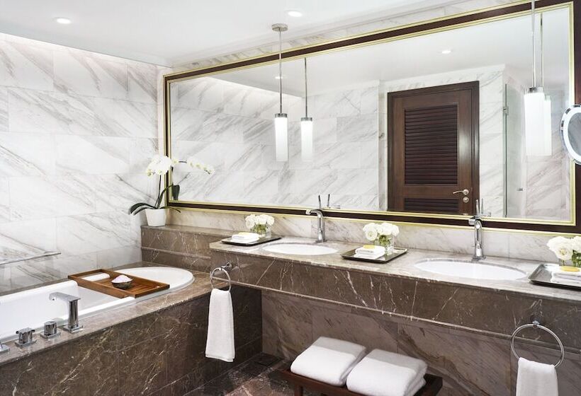 سوئیت کلاب, Intercontinental Bali Resort, An Ihg