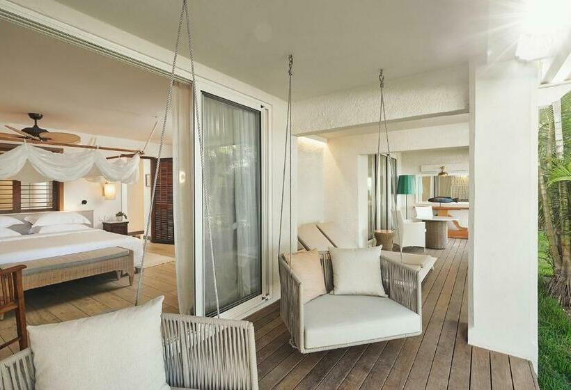 سوئیت سینیور, Paradise Cove Boutique