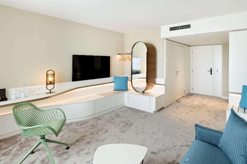 스위트, Austria Trend Hotel Bosei Wien