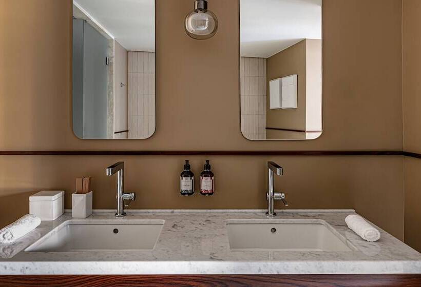 سوییت, Norman Paris Hôtel & Spa