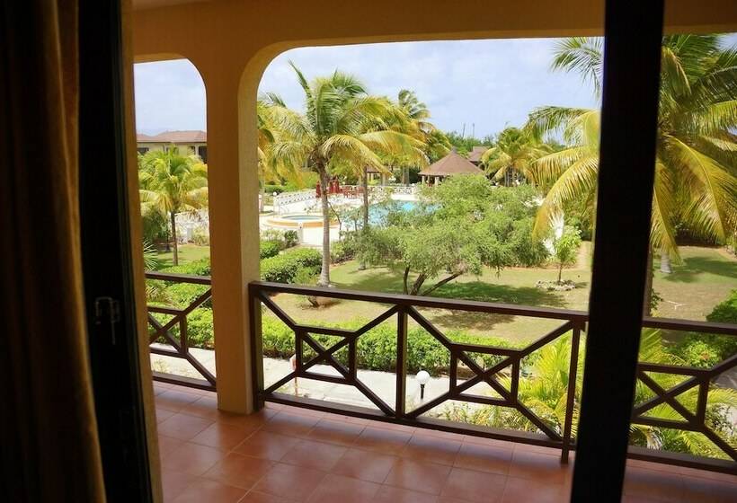 استودیوی استاندارد با تخت دوبل, Paradise Cove Resort