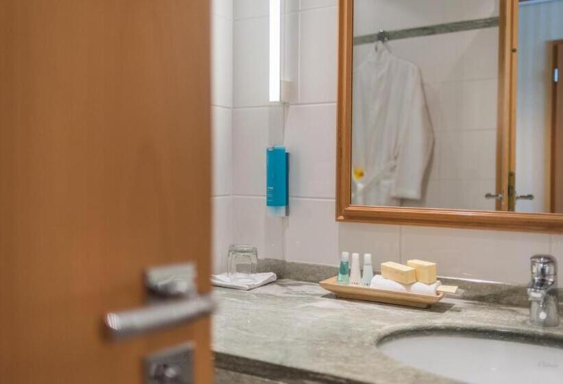 Номер Стандарт Вид на Море, Strand Hotel Hübner