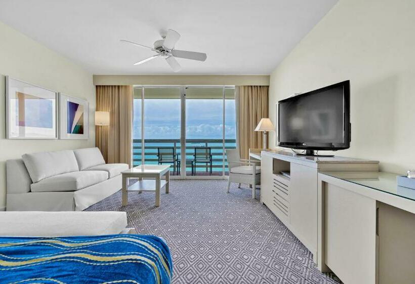 اتاق لوکس با تخت بزرگ, El Conquistador Resort  Puerto Rico