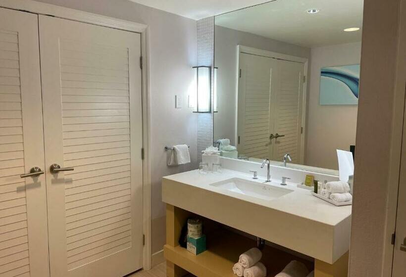 اتاق استاندارد با تخت بزرگ برای معلولان, El Conquistador Resort  Puerto Rico