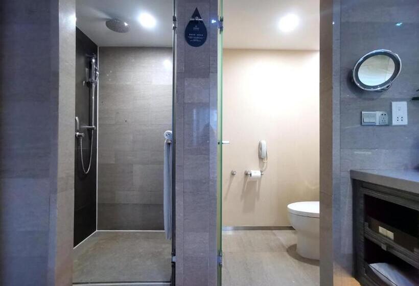 سوییت سوپریور, Radisson Collection Hyland Shanghai