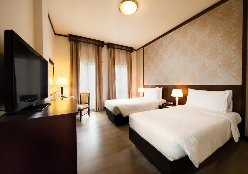 اتاق کلاب, Village Hotel Albert Court By Far East Hospitality