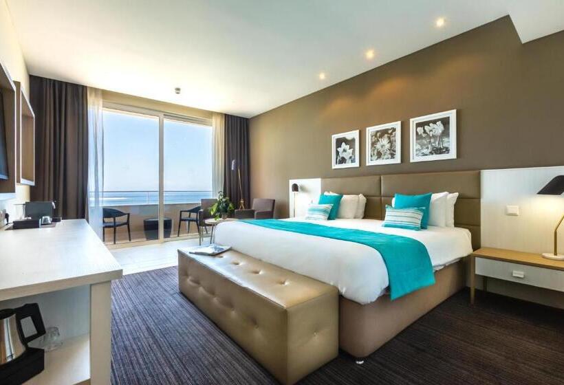 اتاق سوپریور با چشم‌انداز دریا, Salini Resort