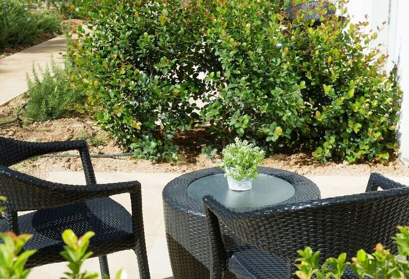 اتاق استاندارد, Salini Resort