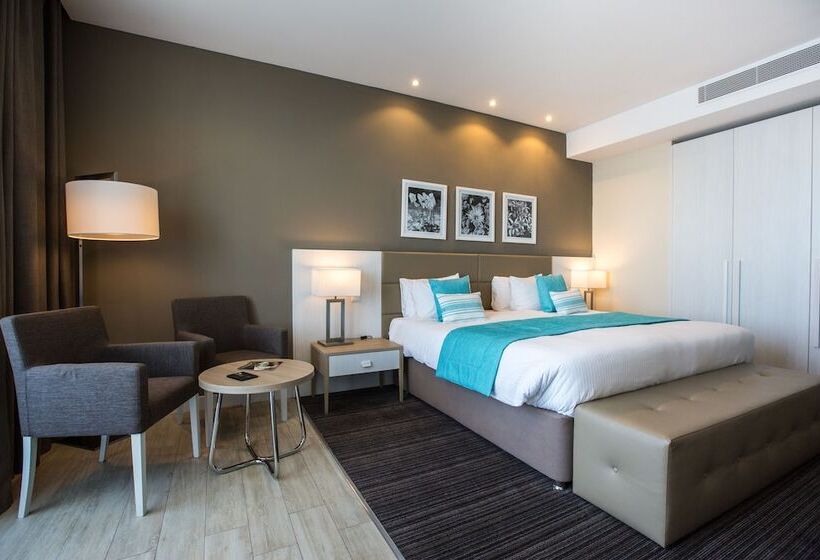اتاق سوپریور با چشم‌انداز دریا, Salini Resort