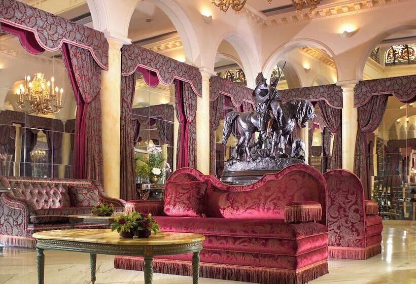 اتاق اجرایی, Sonesta Hotel Tower & Casino Cairo