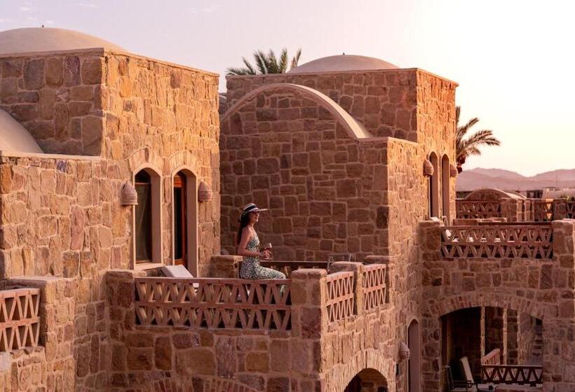 اتاق سوپریور با چشم‌انداز دریا, Movenpick Resort El Quseir