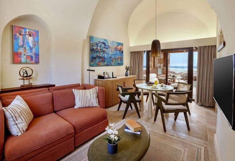 سوییت با چشم‌انداز دریا, Movenpick Resort El Quseir