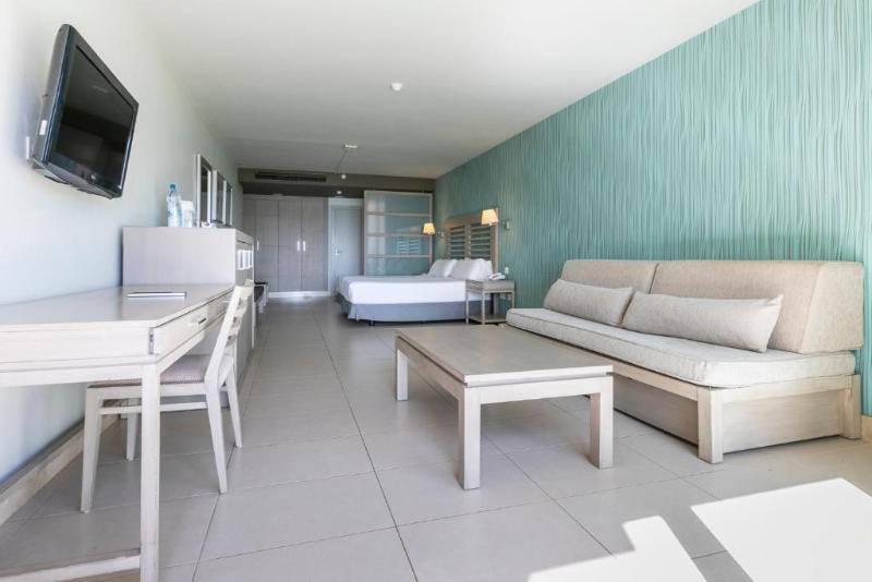 اتاق سوپریور با چشم‌انداز باغ, Movenpick Resort El Quseir