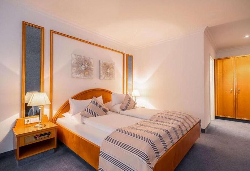 Номер Deluxe, Muenchen  Markt Schwaben Georgenhof