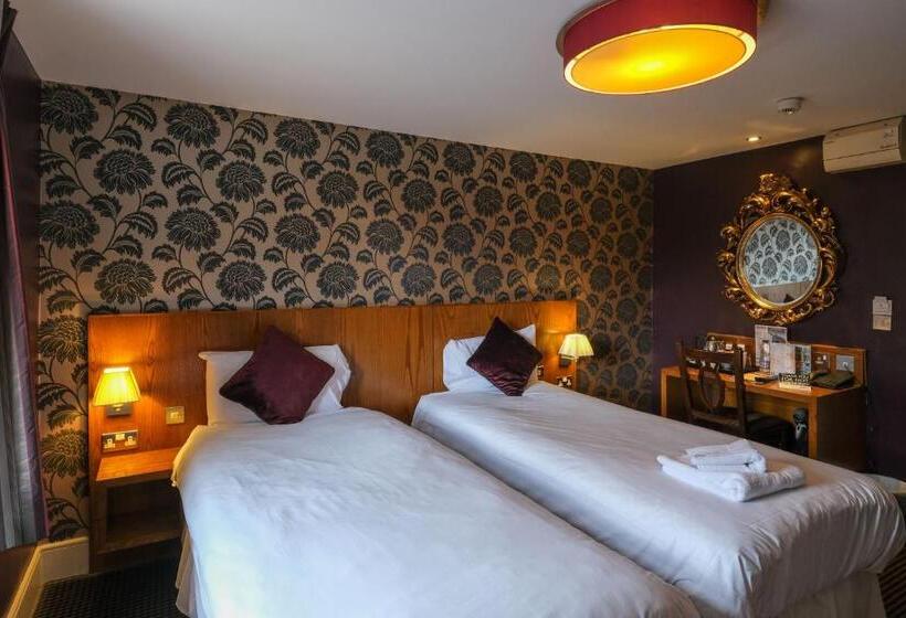 Номер Стандарт, The Unicorn Hotel Wetherspoon