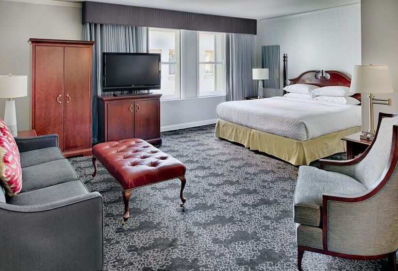 Люкс, Embassy Suites By Hilton Portland Downtown