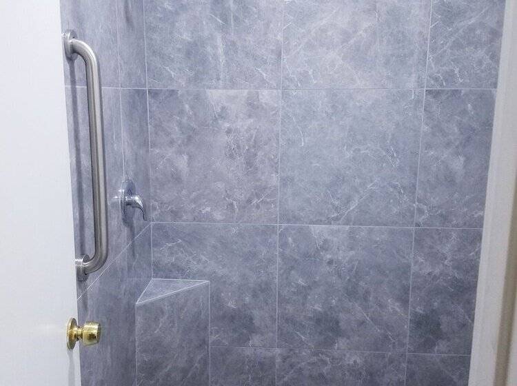 Номер Стандарт 2 Двуспальные Кровати, Sylvania Inn Sylvania,statesboro, Ga Georgia Southern Univ Gsu