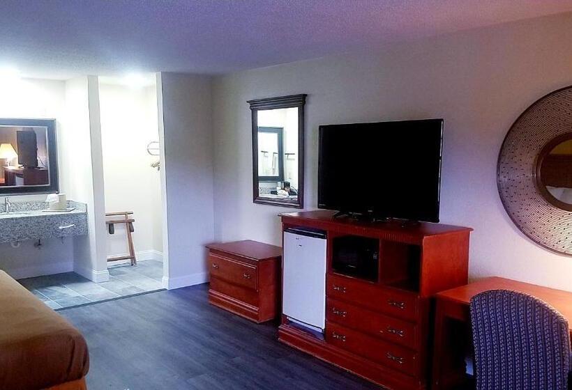 Стандартный Номер Кровать Кинг, Sylvania Inn Sylvania,statesboro, Ga Georgia Southern Univ Gsu