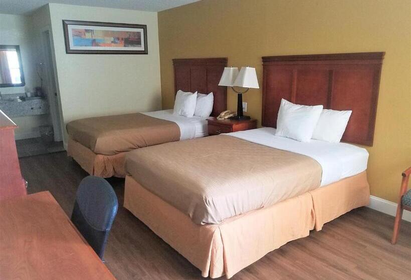Номер Стандарт 2 Двуспальные Кровати, Sylvania Inn Sylvania,statesboro, Ga Georgia Southern Univ Gsu