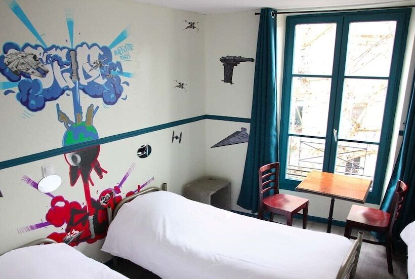 Economy Triple Room, Absolute Hotel Paris République