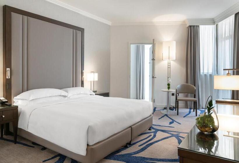 Люкс Вид на Город, Beach Rotana   Abu Dhabi