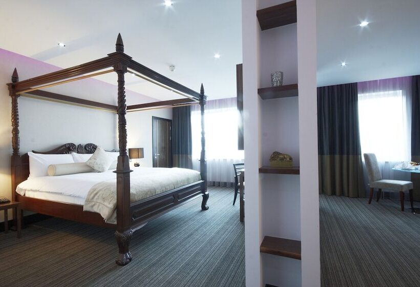 Полулюкс, Rochestown Park Hotel & Leisure Centre