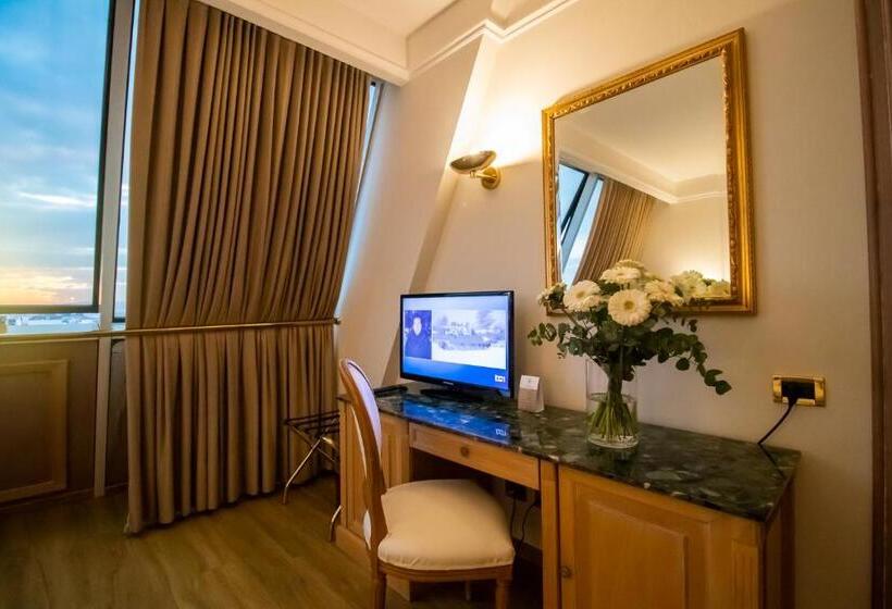 Habitación Clásica, Shg Hotel De La Ville