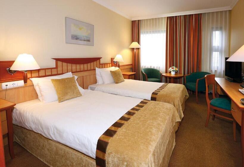 Номер Стандарт, Danubius Hotel Helia