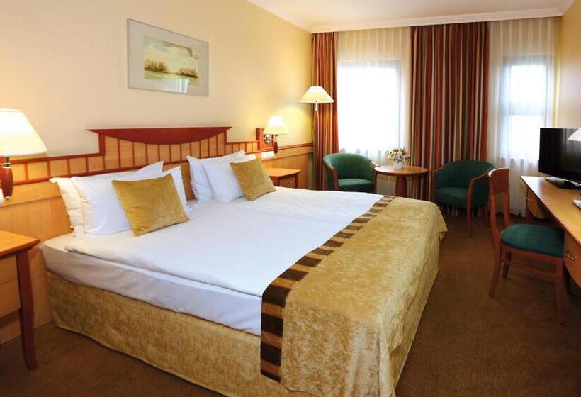 Номер Стандарт, Danubius Hotel Helia