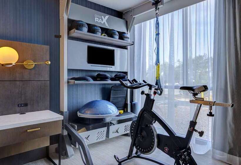 스탠다드 룸 킹사이즈 침대, Doubletree By Hilton Newark Penn Station
