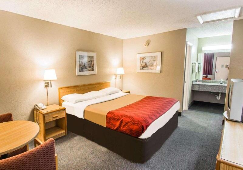 Стандартный Номер Кровать Кинг, Econo Lodge Sebring