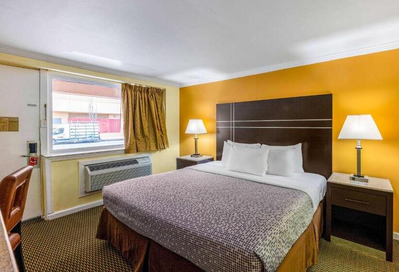 스탠다드 룸 킹사이즈 침대, Econo Lodge Beach And Boardwalk