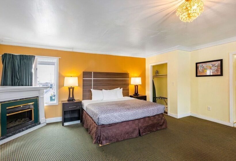 스위트 킹사이즈 침대, Econo Lodge Beach And Boardwalk
