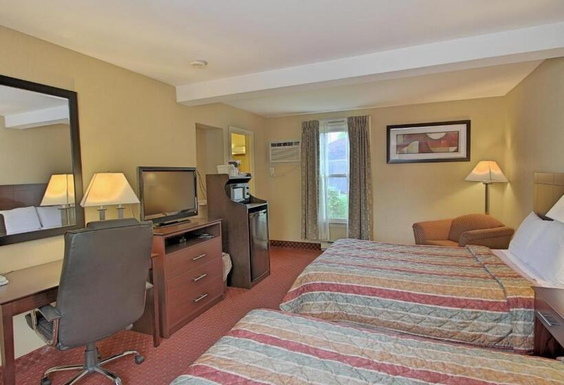 Четырехместный Номер Стандарт, Rodeway Inn & Suites Hershey