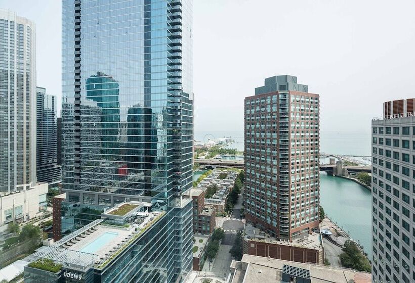 スイート, Sheraton Grand Chicago Riverwalk