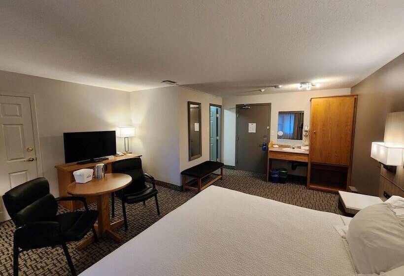 ダブルベッドスタンダードルーム, Days Inn By Wyndham Penticton Conference Centre
