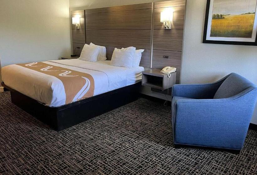 수피리어 룸, Quality Inn & Suites Red Wing