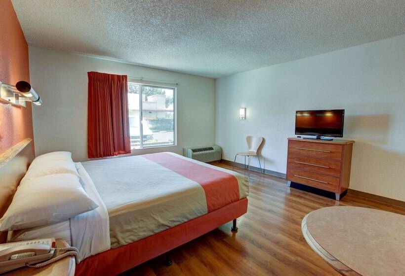 장애인을 위한 스탠다드 룸, Motel 6santa Ana, Ca  Irvine  Orange County Airport