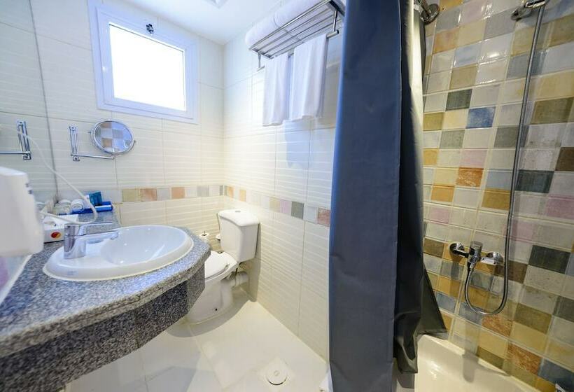 اتاق استاندارد سه نفره, Meraki Resort  Adults Only