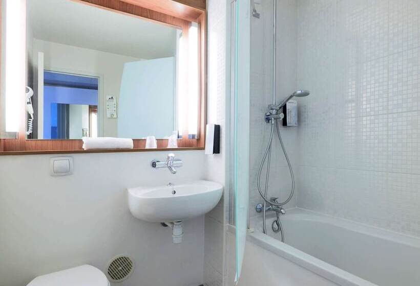 Номер Стандарт, Campanile Paris Ouest   Gennevilliers Barbanniers