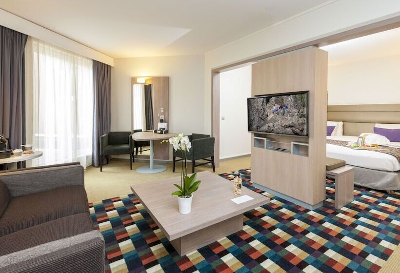 Полулюкс, Hôtel Mercure Grenoble Centre Président