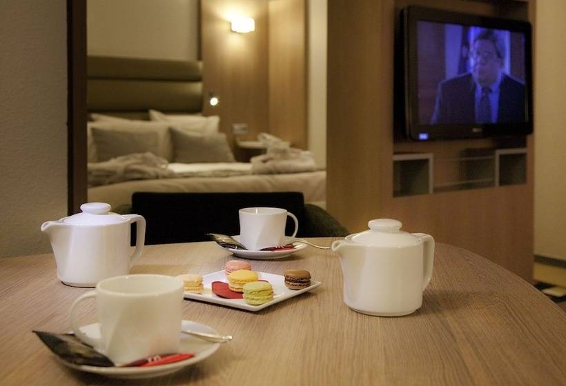 Полулюкс, Hôtel Mercure Grenoble Centre Président