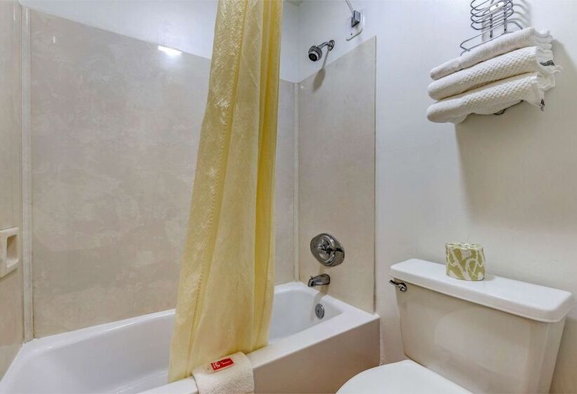 Lakosztály, Econo Lodge Inn & Suites
