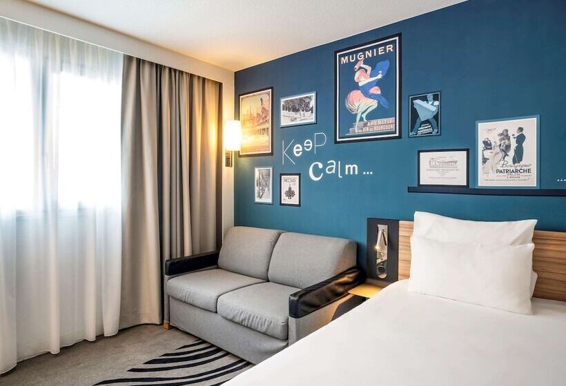 Номер Классика Двуспальная Кровать, Novotel Beaune